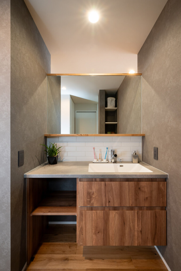 多子世帯　ワクワクの土間とリビングがつながるおうち