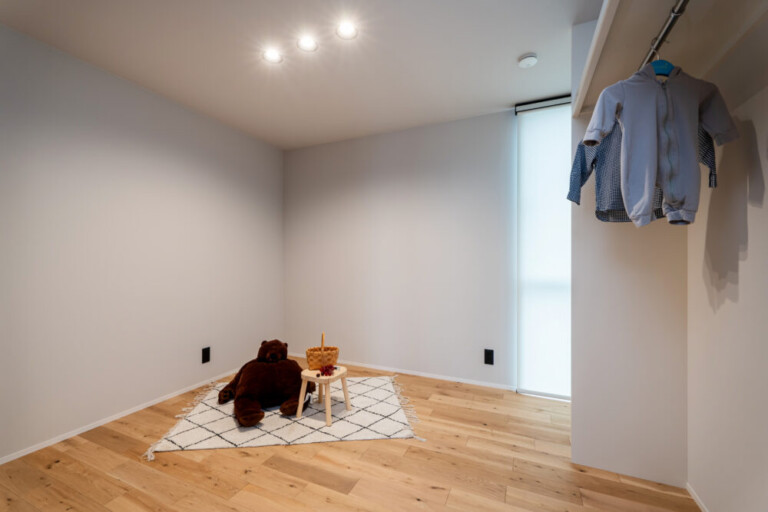 インダストリアルでちょっとシブめなイケメンでモノトーンのおうち