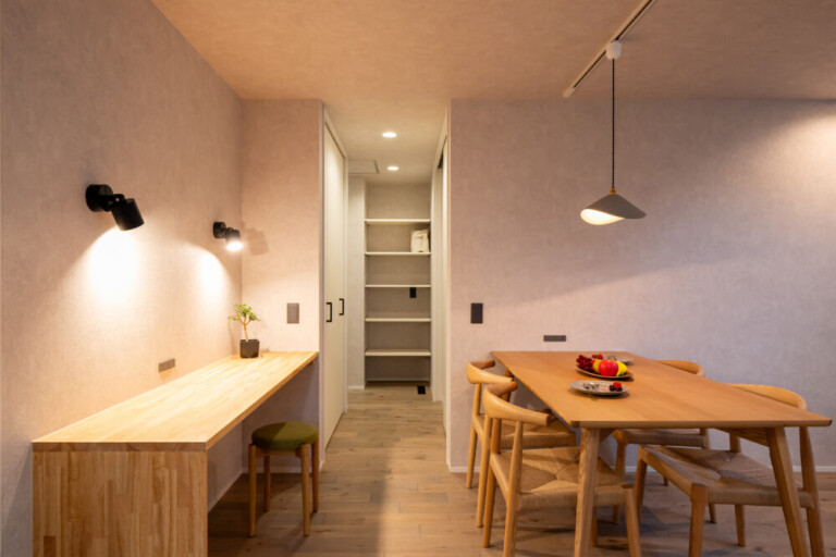 安曇野の景色を楽しむ小上りタタミのある一階完結型、30代子育て世代のお家