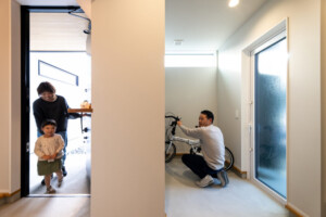 安曇野市で“子育てしやすい家”を建てるなら? 家族4人がのびのび暮らせる高性能住宅のポイント|ココチエ一級建築士事務所