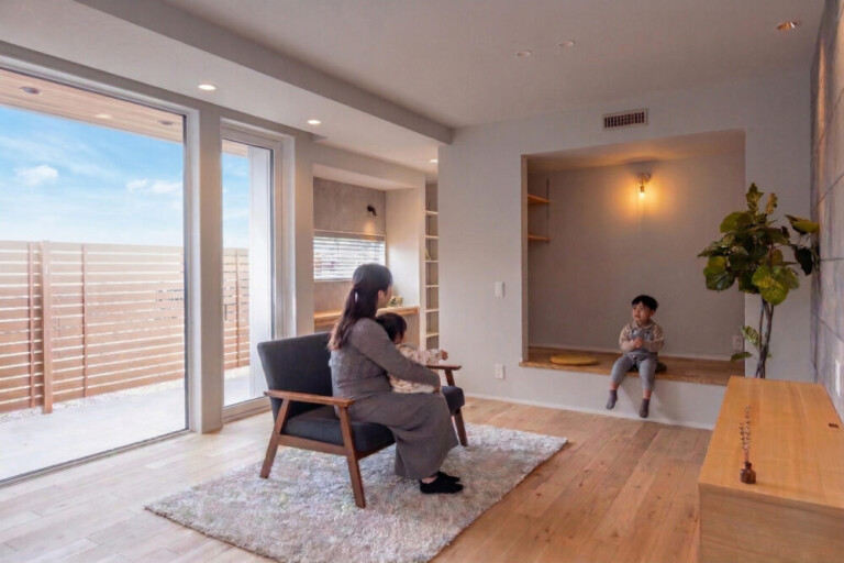ガルバリウム×塗り壁。デザインと性能を妥協したくない30代子育て世代が建築士と造った究極の平屋